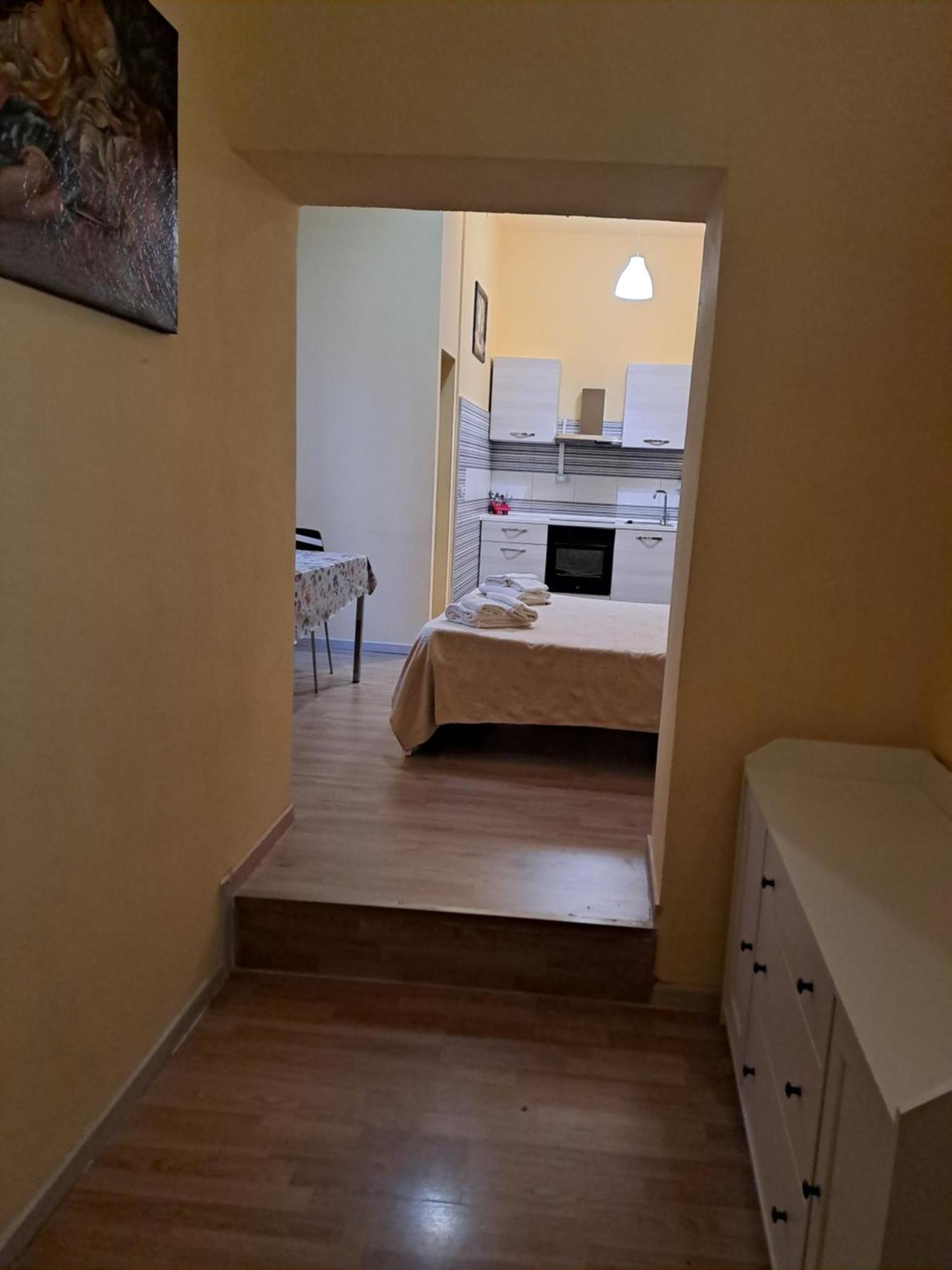 Giappone Inn Flat Ливорно Экстерьер фото