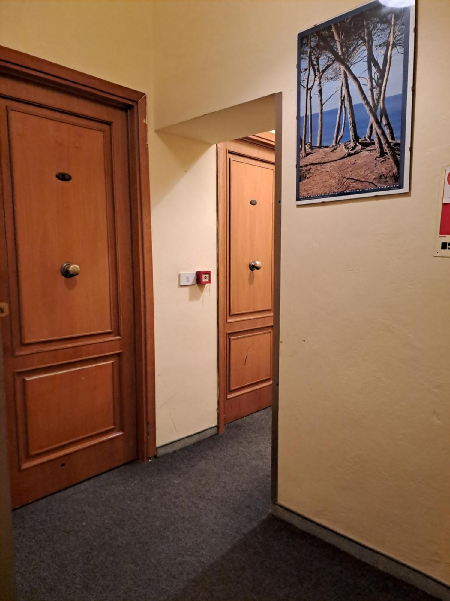 Giappone Inn Flat Ливорно Экстерьер фото